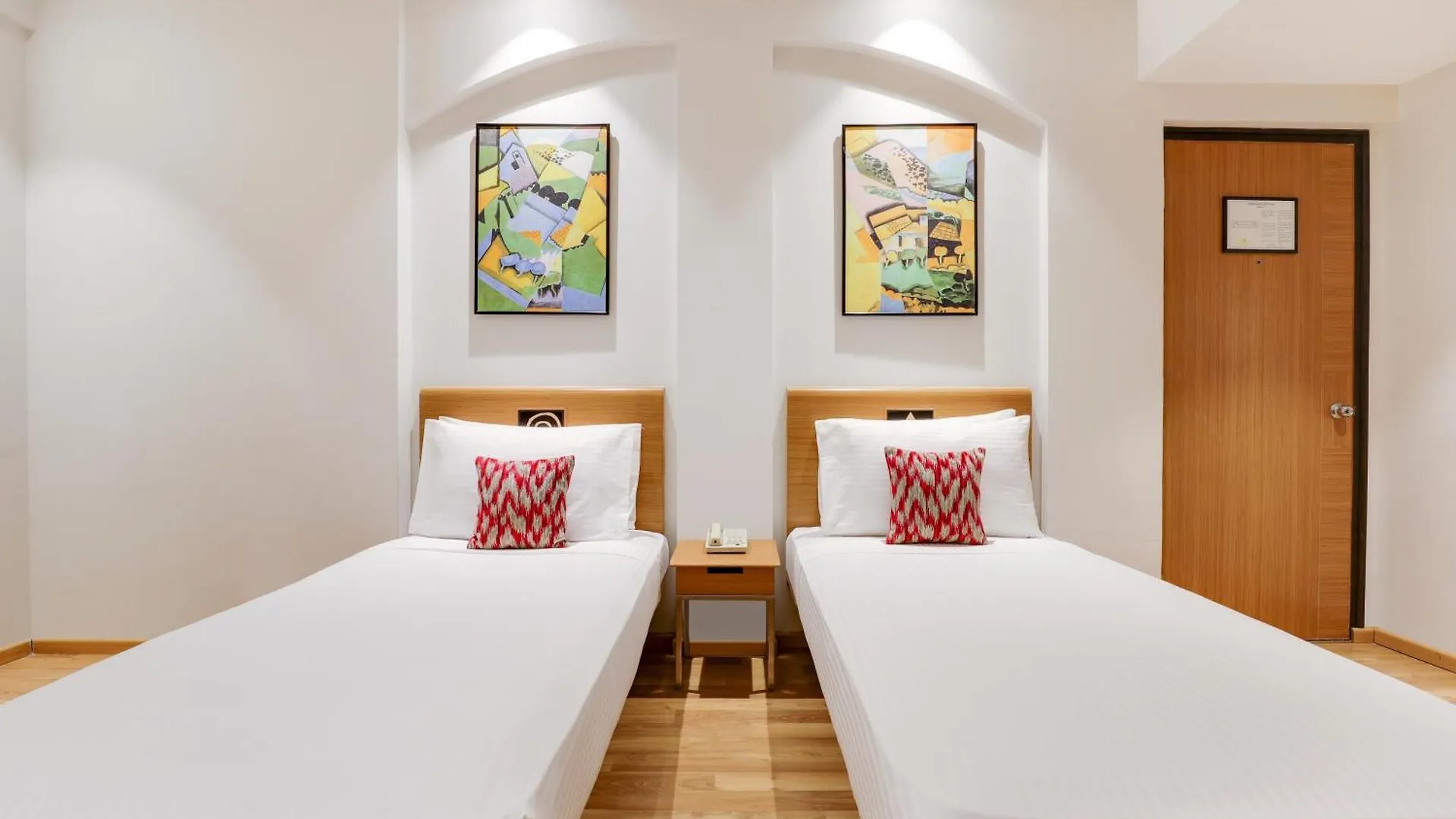 ****  Lemon Tree Hotel Chandigarh India