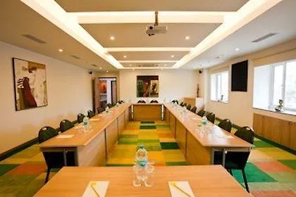 ****  Lemon Tree Hotel Chandigarh India