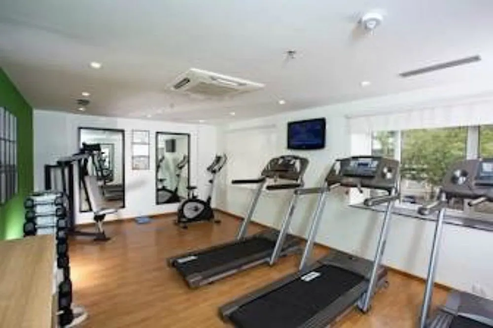 ****  Lemon Tree Hotel Chandigarh India