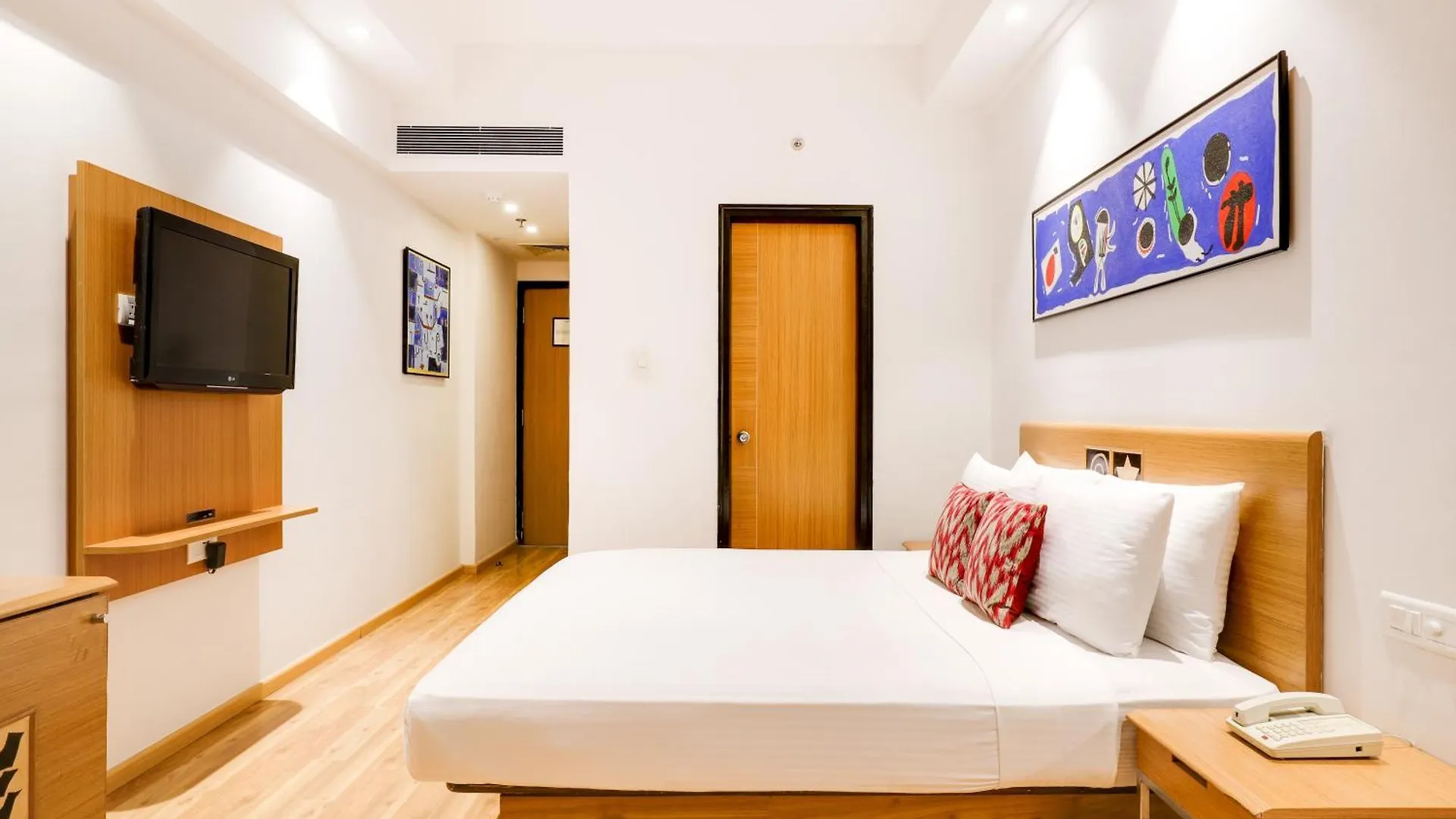 ****  Lemon Tree Hotel Chandigarh India