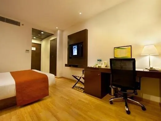 Lemon Tree Hotel Chandigarh 4*,