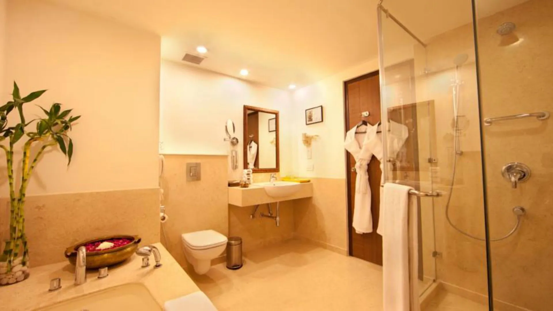 Lemon Tree Hotel Chandigarh